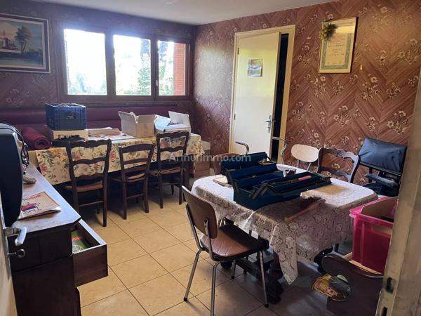 Vente                                                      Maison
                        
                     10 pièces                      230 m2                     à Porte-de-Savoie