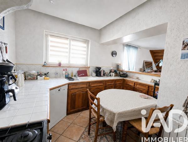 Maison à vendre 5 pièces 148 m² Saint-Ay