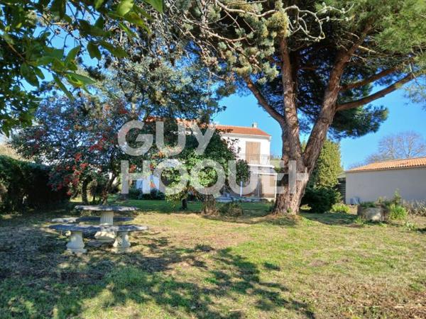 GRANDE MAISON Saint Pierre D Oleron, 10P, 5ch, 164m² SAINT PIERRE D OLERON