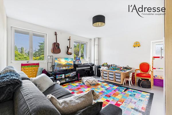 Quartier Liberté - Élégante maison familiale de 103m² (127m² au sol) avec terrasse de 16m² et garage