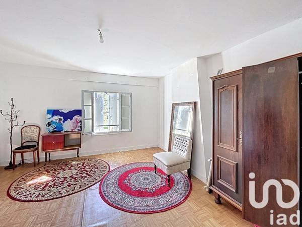 Maison à vendre 5 pièces 180 m² Saint-Médard-de-Guizières