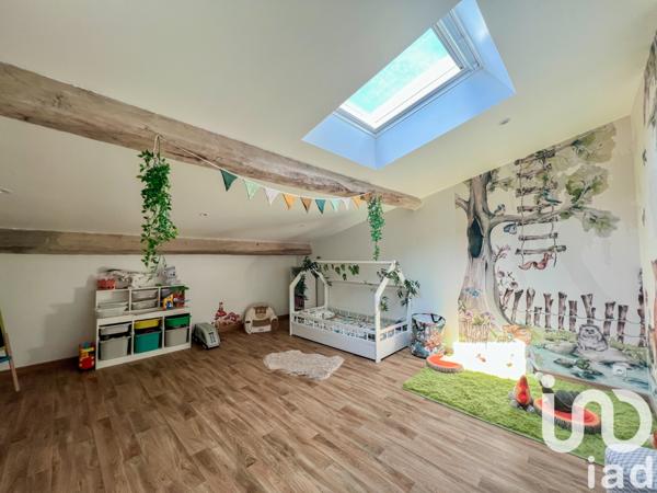 Maison à vendre 8 pièces 259 m² La Lande-de-Fronsac