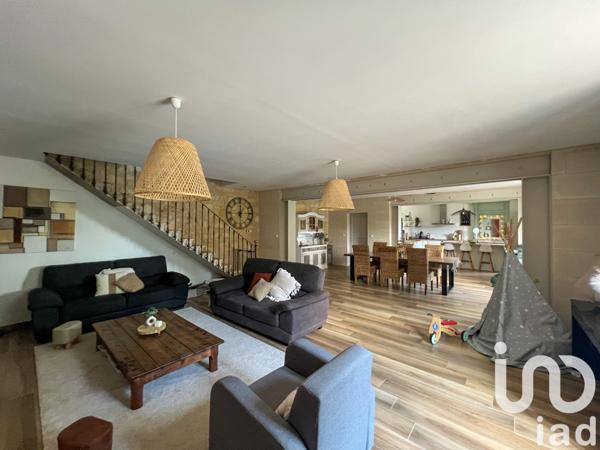 Maison à vendre 8 pièces 259 m² La Lande-de-Fronsac