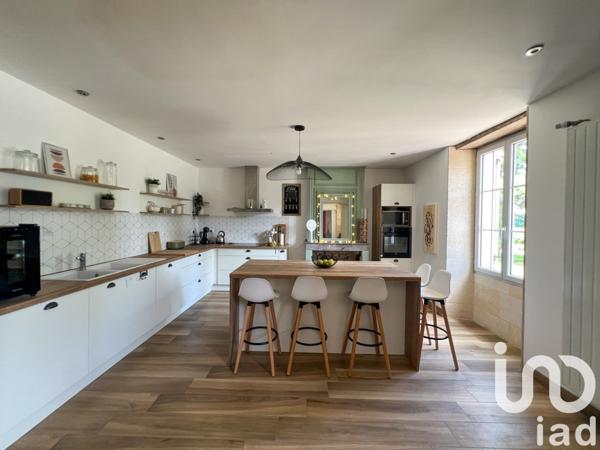 Maison à vendre 8 pièces 259 m² La Lande-de-Fronsac