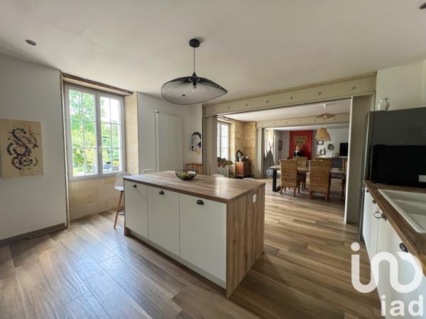 Maison à vendre 8 pièces 259 m² La Lande-de-Fronsac