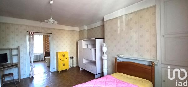 Maison à vendre 9 pièces 201 m² Saint-Yrieix-la-Perche