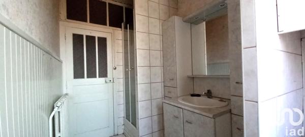 Maison à vendre 9 pièces 201 m² Saint-Yrieix-la-Perche