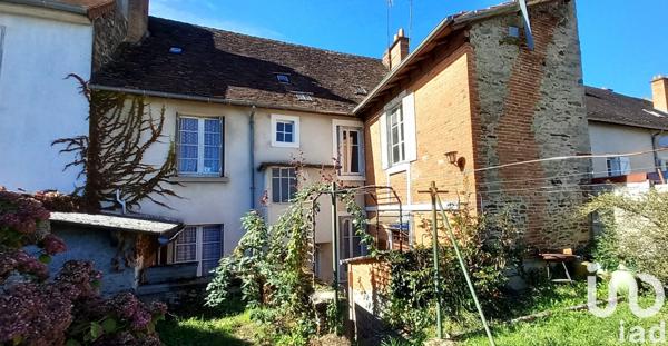 Maison à vendre 9 pièces 201 m² Saint-Yrieix-la-Perche