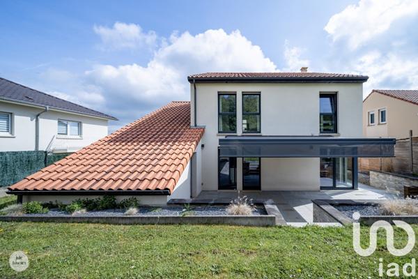 Maison d’architecte 7 pièces de 188 m² à Norroy-le-Veneur (57140)