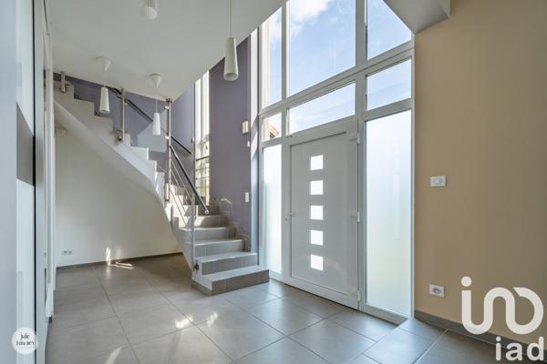 Maison d’architecte 7 pièces de 188 m² à Norroy-le-Veneur (57140)