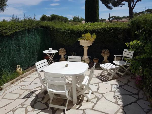 Vente                                                      Appartement
                        
                     3 pièces                      42 m2                     à Sainte-Maxime