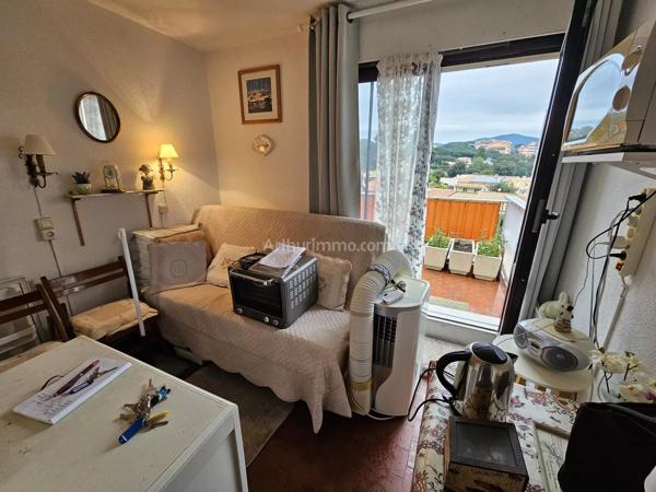 Vente                                                      Appartement
                        
                     3 pièces                      42 m2                     à Sainte-Maxime