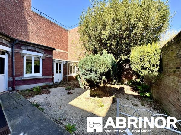 EN EXCLUSIVITÉ – Maison bourgeoise à rénover de 181 m² avec jardin – 5 chambres – Hyper-centre d'Amiens AMIENS