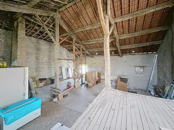 CHARMANTE MAISON DE VILLAGE RÉNOVÉE Demange-aux-eaux CHARMANTE MAISON DE VILLAGE RÉNOVÉE Demange-aux-eaux