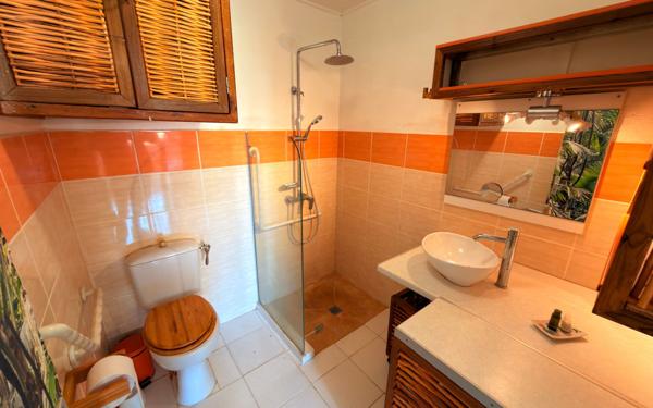 Appartement à vendre    2 pièces •  Les Trois-Îlets