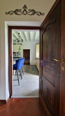 Dpt Essonne (91), à vendre proche de Méréville propriété 8 pièces avec maisonnette, jardin clos, cave et garage