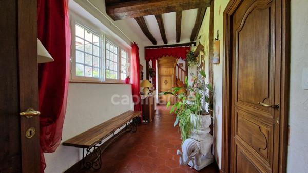 Dpt Essonne (91), à vendre proche de Méréville propriété 8 pièces avec maisonnette, jardin clos, cave et garage