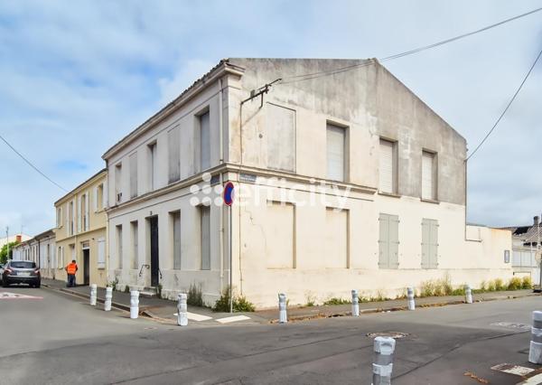 Maison
         7 pièces
        - 211 m² Exclusivité 314 900 € *
