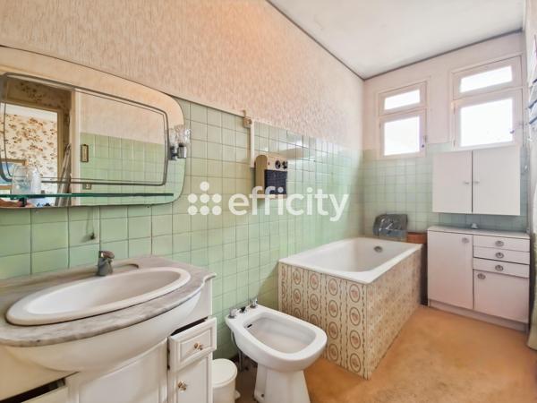 Maison
         7 pièces
        - 211 m² Exclusivité 314 900 € *