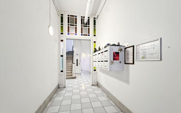 Appartement à vendre    4 pièces • 84,28 m2 Antibes