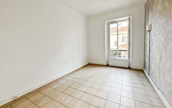 Appartement à vendre    4 pièces • 84,28 m2 Antibes