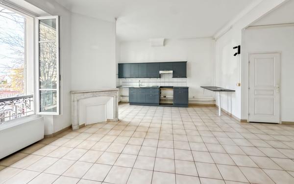 Appartement à vendre    4 pièces • 84,28 m2 Antibes