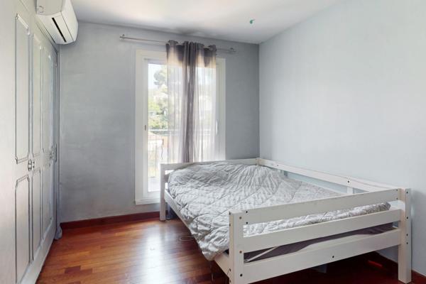 Septèmes-les-Vallons (13240) Maison T4 130m2 + T2 de 57m2 indépendant sur un terrain de 980m2