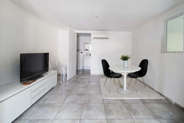 Septèmes-les-Vallons (13240) Maison T4 130m2 + T2 de 57m2 indépendant sur un terrain de 980m2