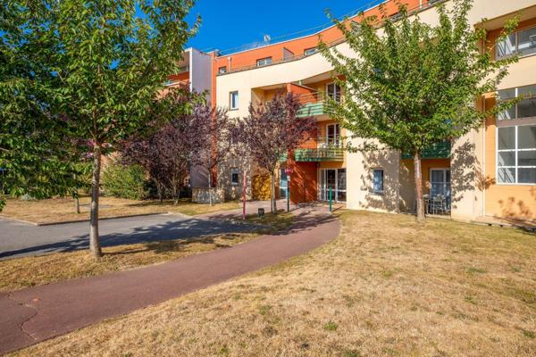 INVESTISSEMENT LOCATIF – Bois-d'Arcy – Résidence Affaires Appart'City Confort St Quentin en Yvelines - 5,95% de rentabilité