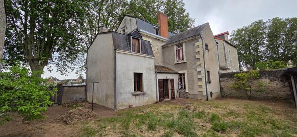 Belle maison de ville; secteur calme et agréable.