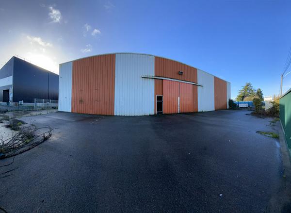 Local d'activité Saint Herblain 880 m2