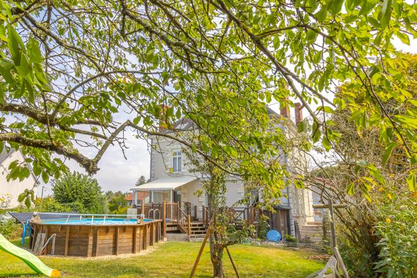 Maison de maître Chabris 11 pièce(s) 202.9 m2