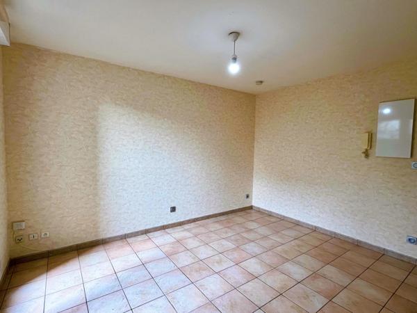 Studio dans résidence sécurisée avec pisine