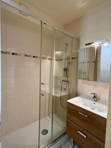 Studio dans résidence sécurisée avec pisine