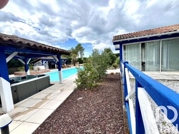 Maison à vendre 11 pièces 256 m² Saint-Paul-lès-Dax