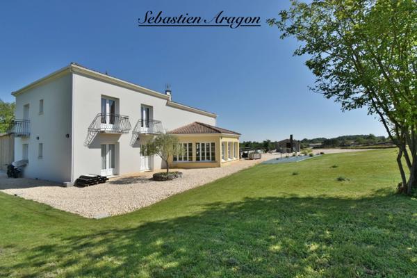 Villa contemporaine avec piscine sur 3 hectares – Aux portes de Villeneuve-sur-Lot - Lot et Garonne