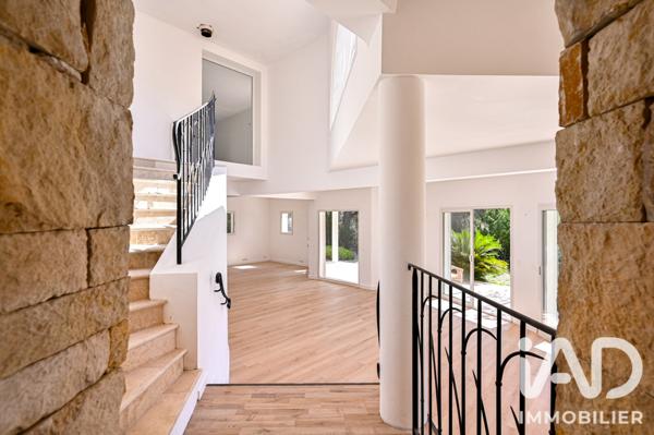 Maison à vendre 5 pièces 170 m² Bandol