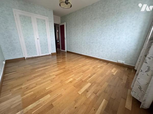 Appartement F4 de 80 m² avec une cave