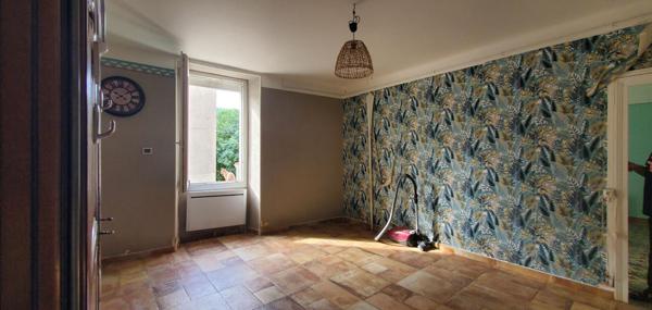 APPARTEMENT 6 PIÈCES