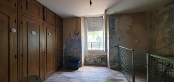 APPARTEMENT 6 PIÈCES