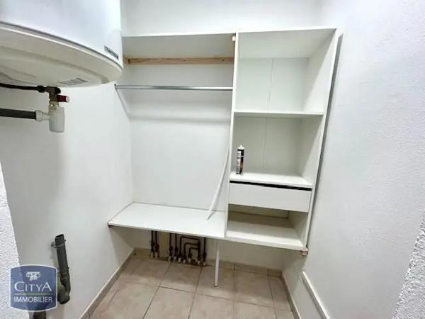Appartement à louer 1 pièce 26.4m² Gardanne (13120)