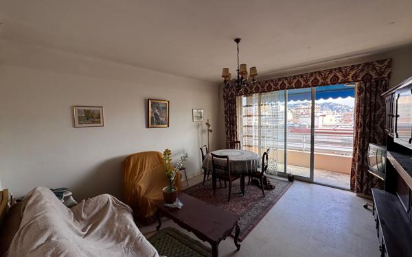 Appartement à vendre    2 pièces • 48 m2 Cannes