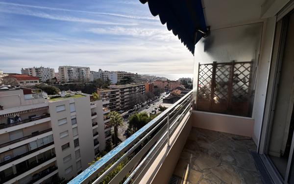 Appartement à vendre    2 pièces • 48 m2 Cannes