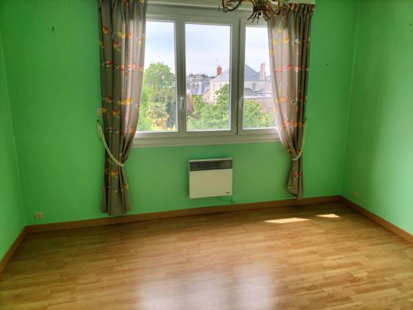 Appartement 3 pièce(s) 1 chambre(s) 80 m²