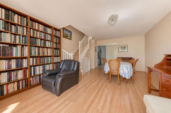 Maison Bussy Saint Georges 5 pièce(s) 110.80 m2