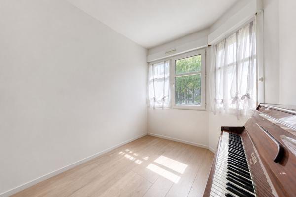 Maison Bussy Saint Georges 5 pièce(s) 110.80 m2