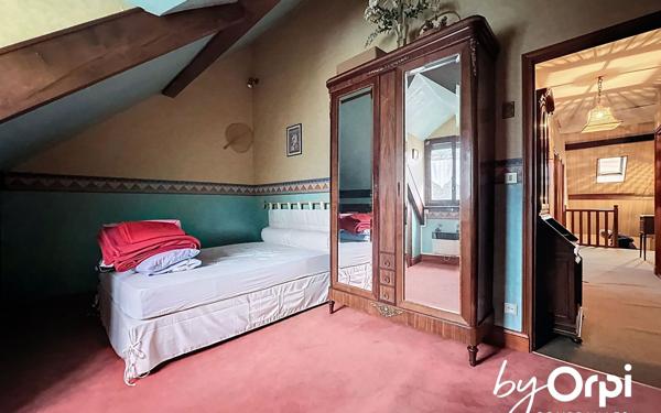 Maison à vendre    5 pièces •  Montaigut