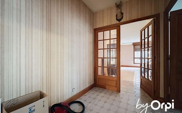 Maison à vendre    5 pièces •  Montaigut