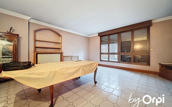 Maison à vendre    5 pièces •  Montaigut