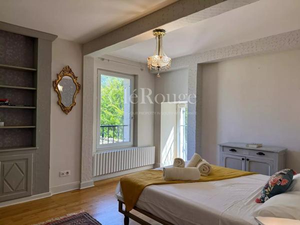 10 minutes de Marmande — Demeure du XVIIe siècle restaurée avec second logis, piscine et pigeonnier